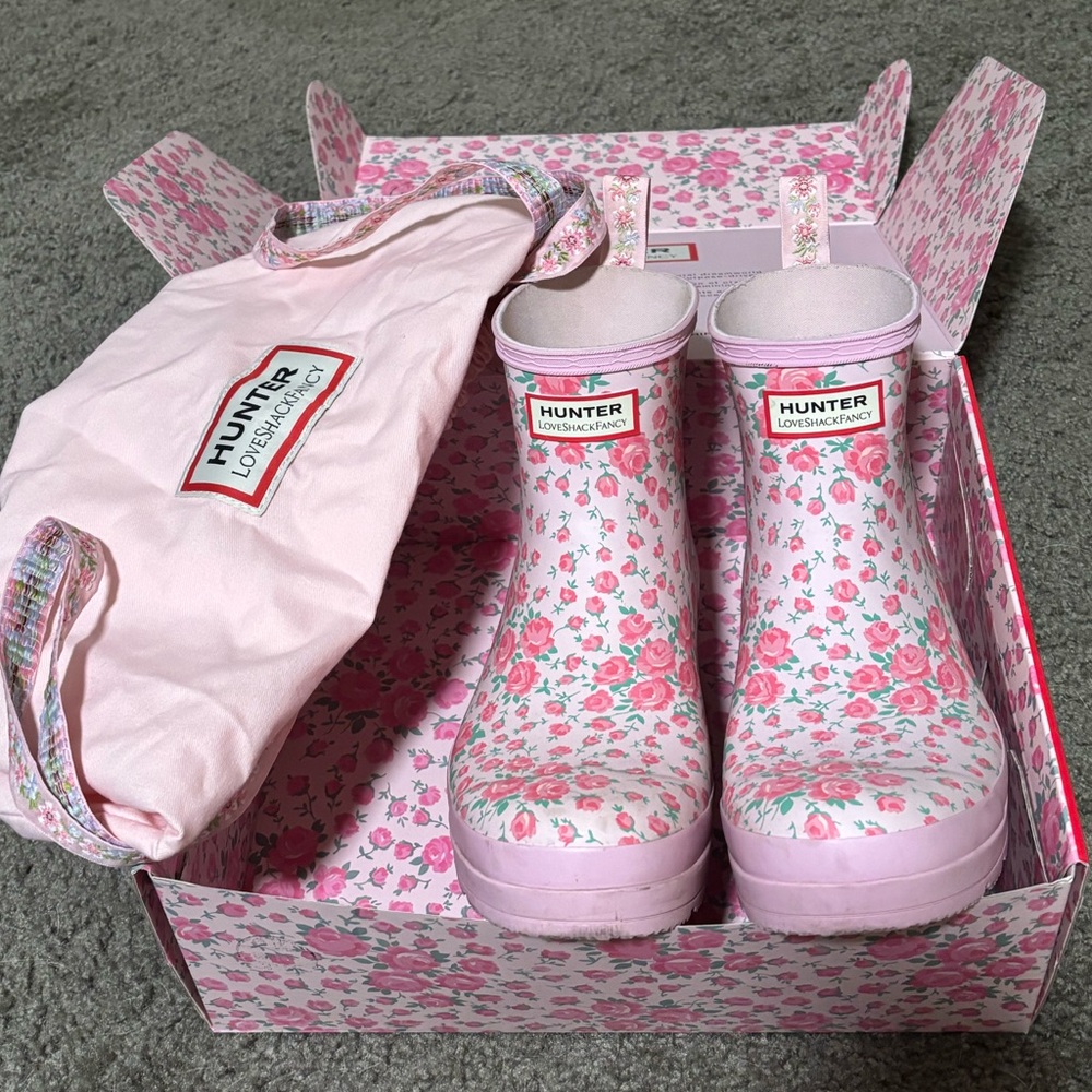 Love Shack Fancy Hunter Boots Size 8 with Box and Unused Dust Bag